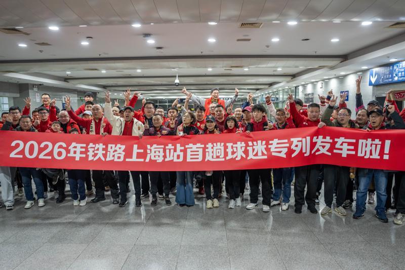 开云体育在线下载-狂奔50米连过4人！“中超姆巴佩”海港造，前国脚：这速度太快了