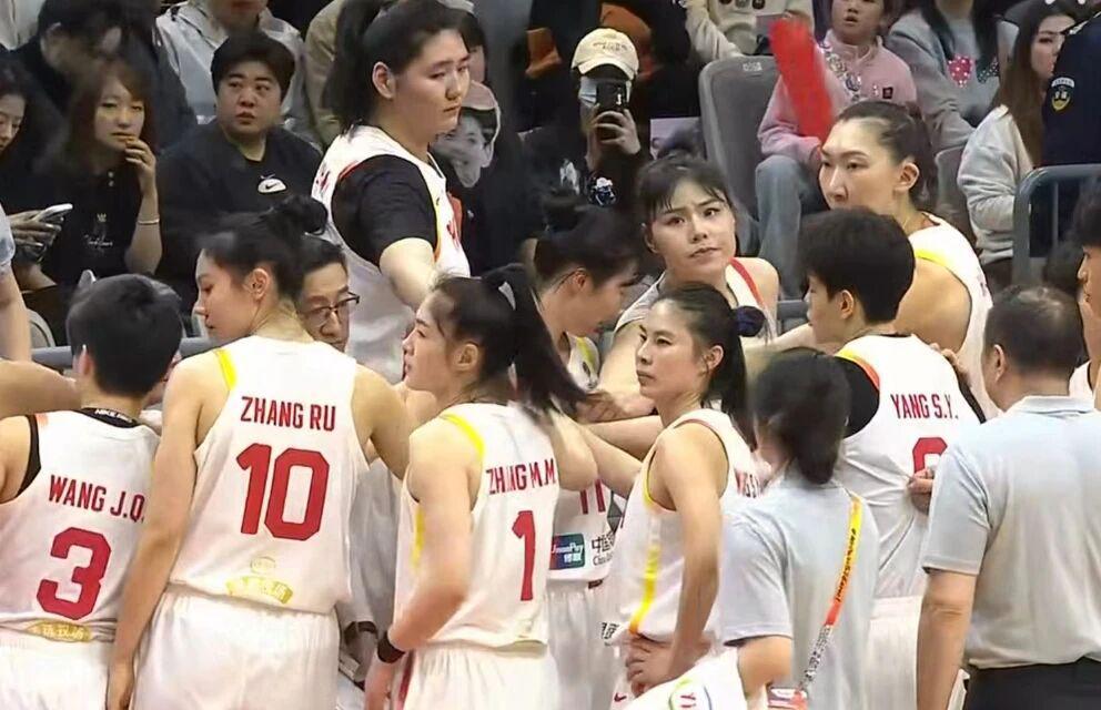 中国女篮86-76力克非洲劲旅,王思雨17+5+4宝刀不老,张子宇11+5